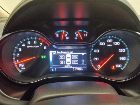 Used 2018 Chevrolet Cruze LT w/ Sun And Sound Package FWD image 23