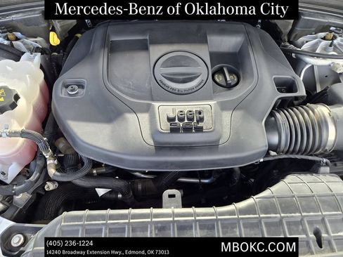 Used 2023 Jeep Grand Cherokee L Summit AWD/4WD image 24