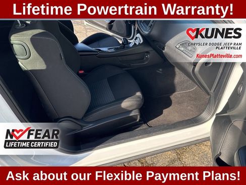 Used 2022 Dodge Challenger GT image 29