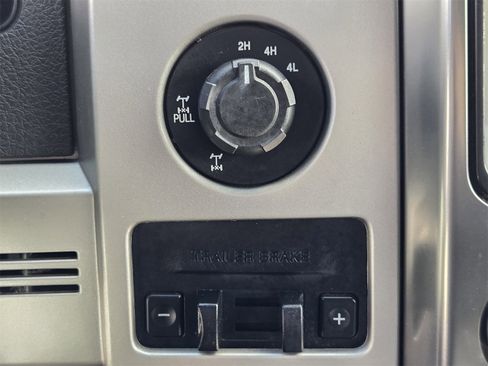 Used 2014 Ford F150 FX4 w/ Equipment Group 402A Luxury image 17