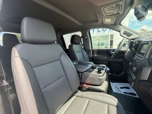 Used 2025 Chevrolet Silverado 3500 W/T AWD/4WD image 32