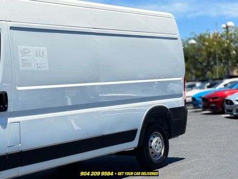 Used 2023 RAM ProMaster 2500 FWD image 3
