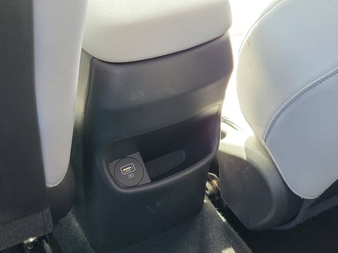 Used 2023 Hyundai Kona SEL AWD/4WD image 15