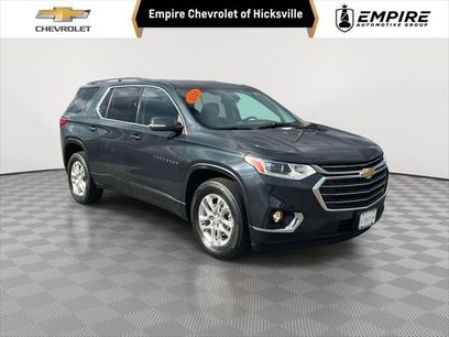 Used 2021 Chevrolet Traverse LT