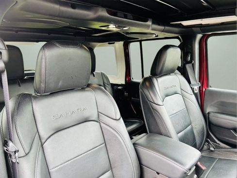 Used 2022 Jeep Wrangler Unlimited Sahara w/ LED Lighting Group image 23