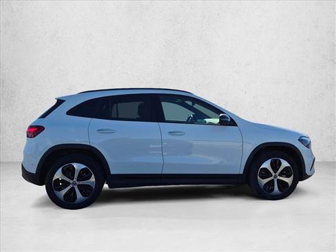 Used 2026 Mercedes-Benz GLA 250 image 4