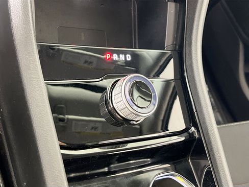 Used 2023 Jeep Grand Cherokee Laredo w/ Luxury Tech Group I image 16