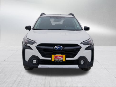 Used 2023 Subaru Outback Limited image 2