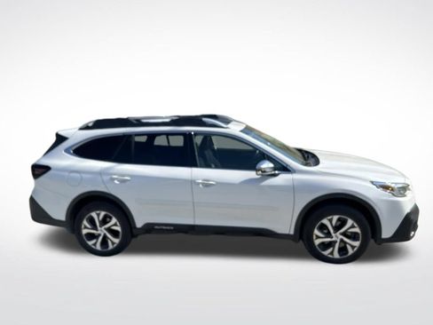 Used 2021 Subaru Outback Touring XT AWD/4WD image 4