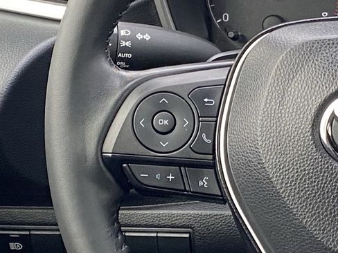 Certified 2024 Toyota Corolla SE image 17