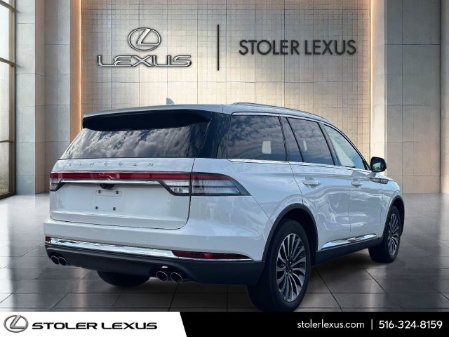 Used 2022 Lincoln Aviator AWD w/ Premium Package image 4