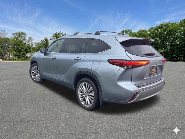 Used 2023 Toyota Highlander Platinum AWD/4WD image 15
