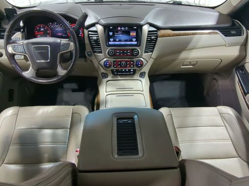 Used 2015 GMC Yukon Denali w/ Open Road Package image 28