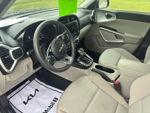 Certified 2022 Kia Soul LX image 21