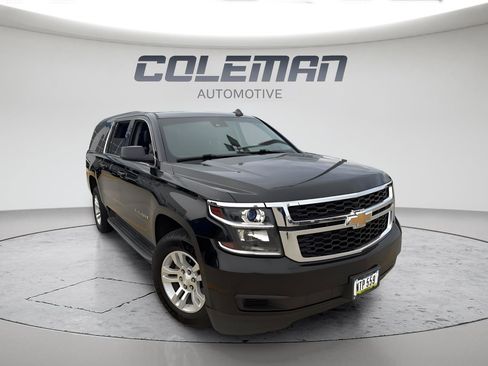 Used 2016 Chevrolet Suburban LT AWD/4WD image 4