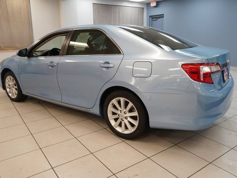 Used 2012 Toyota Camry XLE FWD image 8