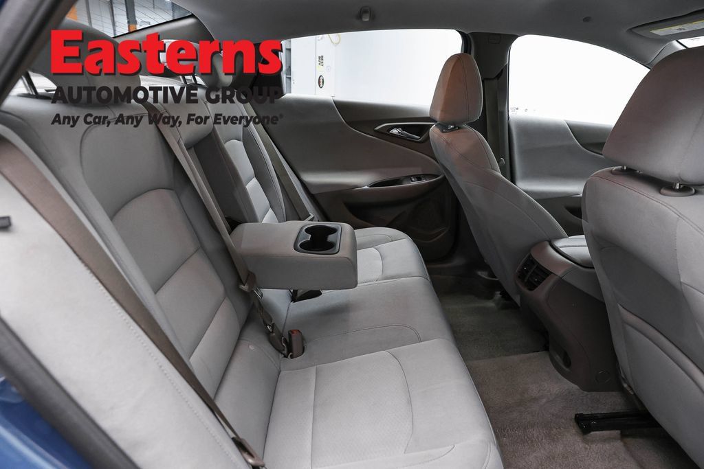 Used 2025 Chevrolet Malibu LT FWD image 23