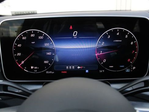 New 2026 Mercedes-Benz GLC 300 4MATIC image 9