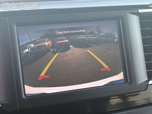 Used 2024 Chrysler Voyager LX image 21