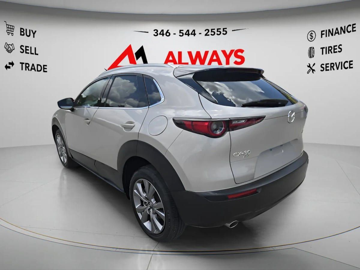 Used 2023 MAZDA CX-30 AWD 2.5 S w/ Premium Package image 16