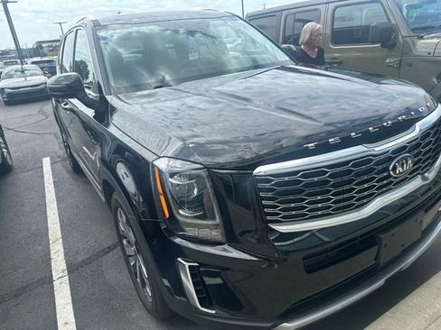 Used 2020 Kia Telluride EX w/ EX Premium Package AWD/4WD image 3