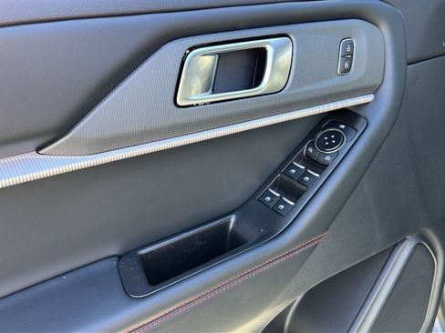 New 2026 Ford Explorer ST-Line w/ ST-Line Street Pack image 15