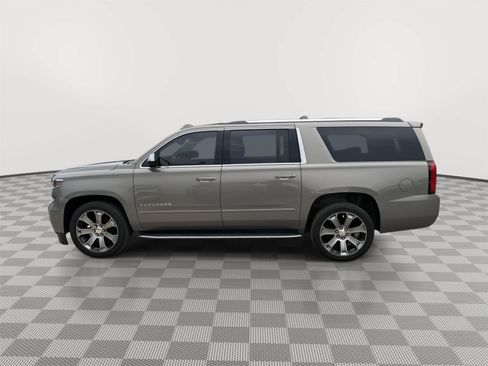 Used 2017 Chevrolet Suburban Premier AWD/4WD image 4