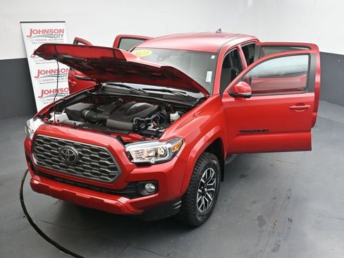 Used 2023 Toyota Tacoma TRD Sport w/ Black Out Package (TMS) image 41