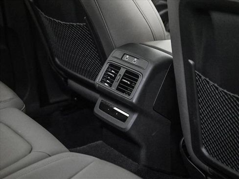 Certified 2025 Audi Q5 Premium w/ Convenience Package AWD/4WD image 18