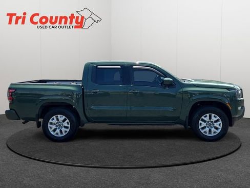 Used 2022 Nissan Frontier SV AWD/4WD image 9