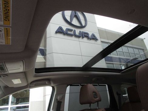 Certified 2023 Acura MDX SH-AWD w/ Technology Package image 15