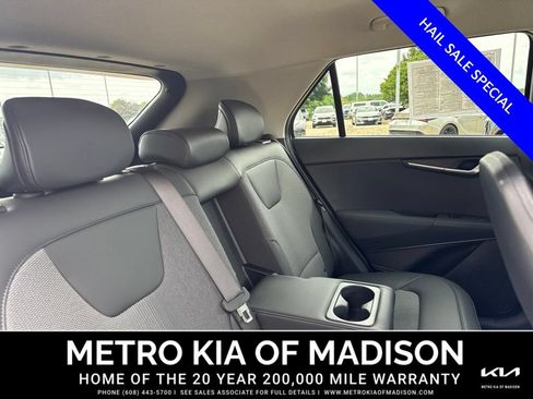 Used 2025 Kia Niro EX FWD image 40