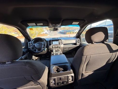 Used 2018 Ford F150 XLT w/ Equipment Group 302A Luxury image 7