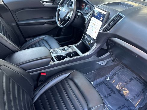 Certified 2024 Ford Edge SEL w/ Convenience Package image 17
