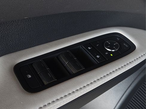 Used 2024 Lexus RX 350 Premium w/ Accessory Package (Z1) FWD image 18