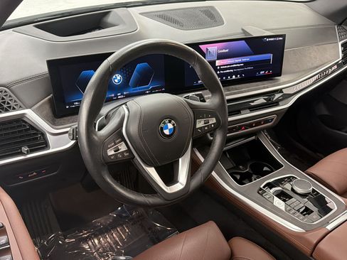 Certified 2024 BMW X5 xDrive40i w/ Premium Package AWD/4WD image 4