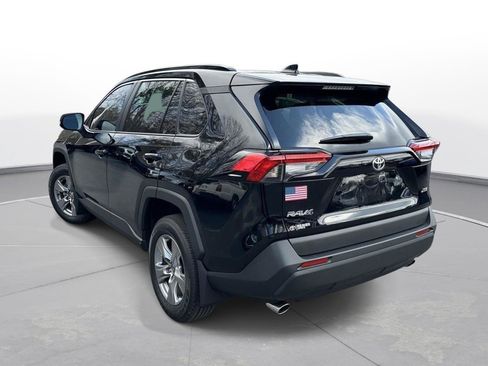 Used 2024 Toyota RAV4 XLE w/ Convenience Package image 8