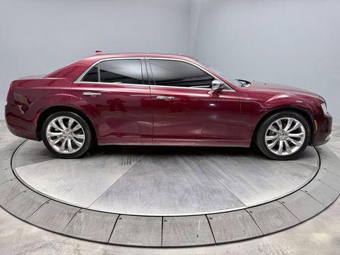Used 2016 Chrysler 300 C w/ Light Group RWD image 4