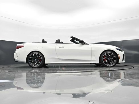 Used 2025 BMW 430i Convertible w/ M Sport Package image 30