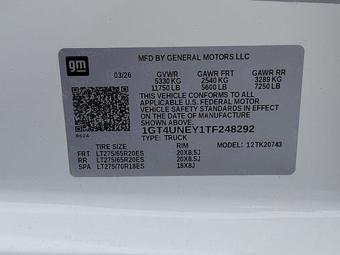 New 2026 GMC Sierra 2500 SLT w/ SLT Premium Package AWD/4WD image 16