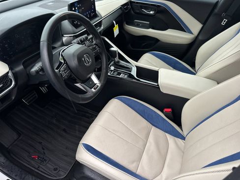 Used 2025 Acura ADX A-Spec image 9