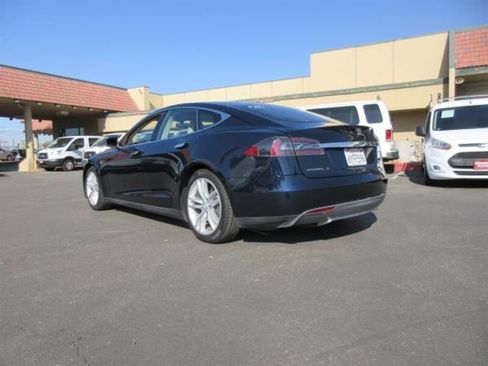 Used 2013 Tesla Model S Performance RWD image 2