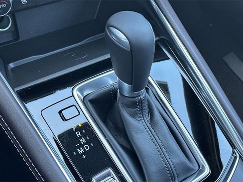 New 2025 MAZDA CX-5 Signature image 18
