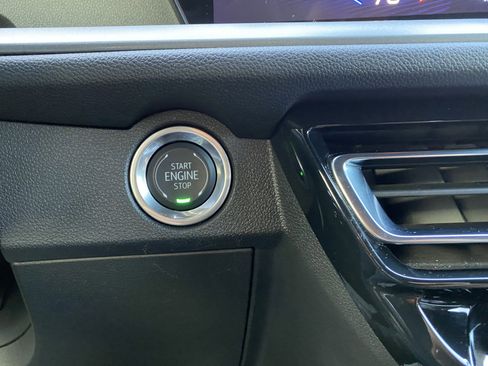 Used 2024 Chevrolet Traverse LT w/ Trailering Package image 28