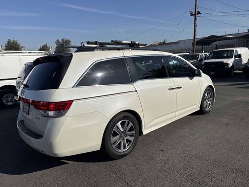 Used 2016 Honda Odyssey Touring Elite image 5