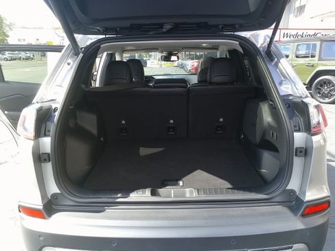 Used 2021 Jeep Cherokee Limited image 20