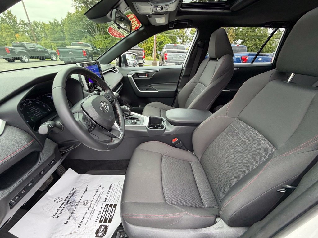 Used 2023 Toyota RAV4 SE w/ Weather & Moonroof Package AWD/4WD image 10