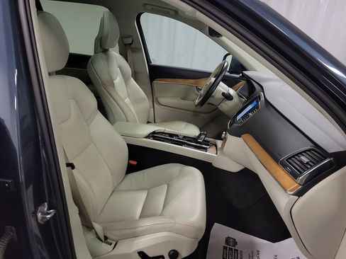 Used 2021 Volvo XC90 T8 Inscription Expression w/ Protection Package Premier image 29