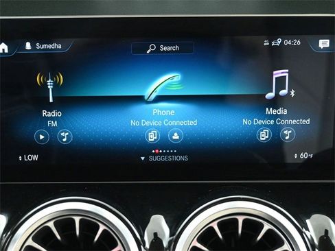 Used 2020 Mercedes-Benz GLB 250 w/ Premium Package image 22