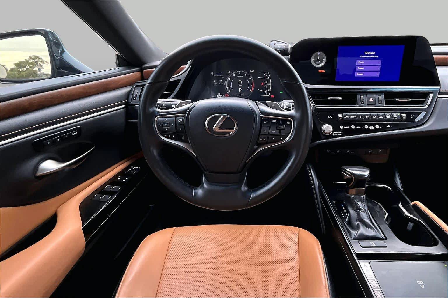 Used 2024 Lexus ES 350 w/ Premium Package FWD image 6